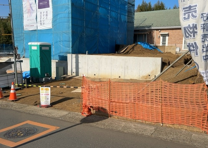 土地探しをしていると都市計画区域という言葉を目にすると思います。法律によって、都道府県知事や国土交通大臣が指定するエリアのことを指しており、都市計画区域は市街化区域と市街化調整区域に分けられています。