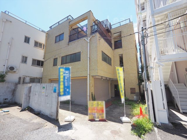 3階建てなど空間を有効活用できる敷地形状です！家族それぞれの個室や充実した収納も確保できます♪