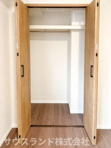 全居室収納スペースがあり、使い勝手が良いお部屋です。寝室やお子様のお部屋など、使い方も自由自在です。