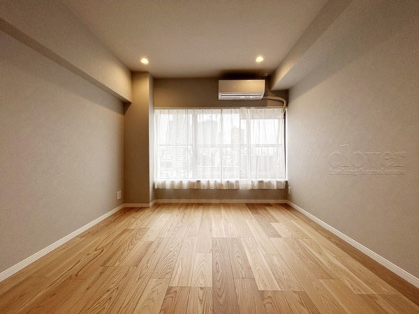 【池袋住宅（サトミビル）の居間】