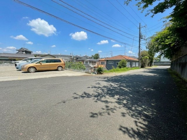 安全性と住み心地を両立した前面道路　