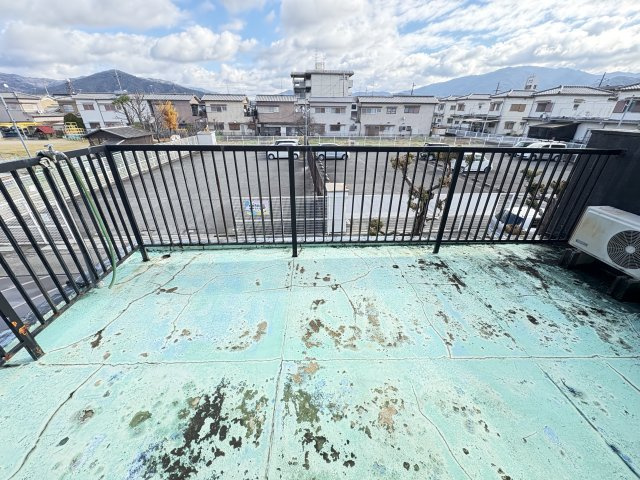 ひろくて気持ちがいいバルコニー