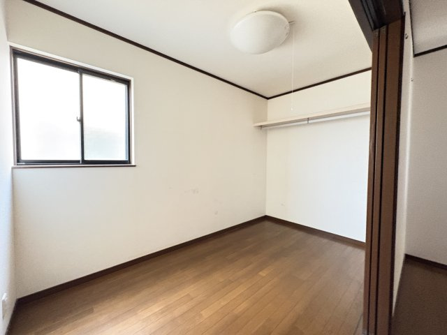 大型WICを完備。収納家具を減らせるため、お部屋をより広々とお使いいただけます。