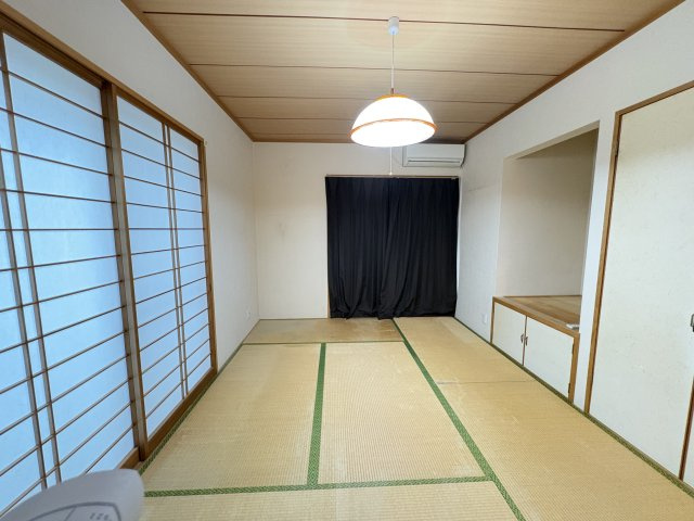 心落ち着く和室は、客間やお子さまの遊び場など多目的に活用できます。