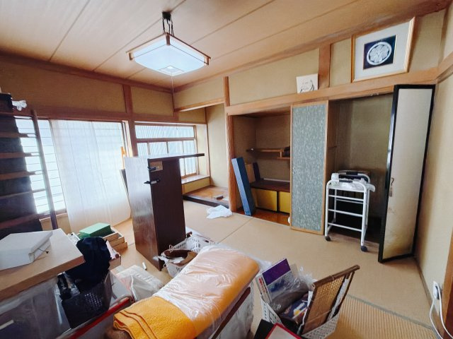 ■1階和室｜和室を書斎にしたり、冬にはコタツを敷いて家族みんなで年越しをするのもいいですね。家族みんなのお気に入りの空間になります♪