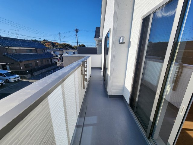 陽当たり良好なバルコニーです