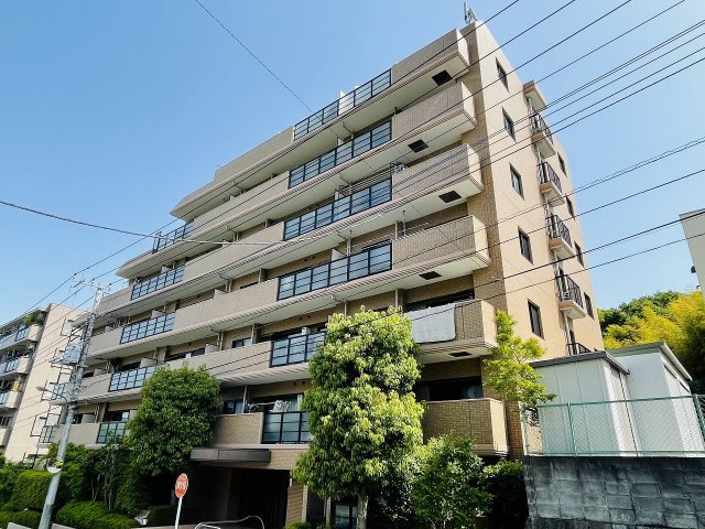～南大沢駅徒歩15分　内装フルリノベ中マンション　最上階の南西角住戸～