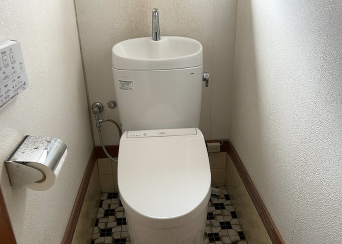 トイレは大きさや形、機能、抗菌性などが異なる多種多彩なタイプが各メーカーから出ています。それぞれに良さがあるため、事前にどういったタイプのトイレがいいのかをご家庭内で決めて、内見に行くといいでしょう。