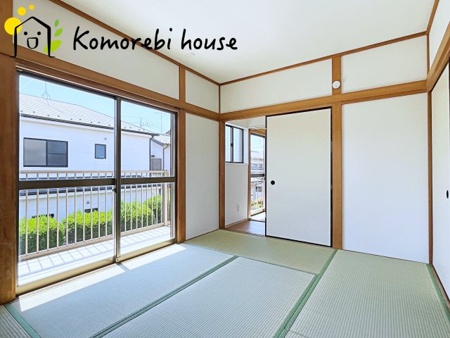 開放的な寝室です