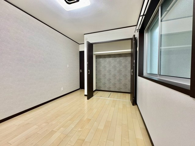 6帖　全居室収納で収納豊富です