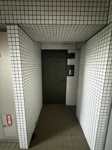 明るい玄関です