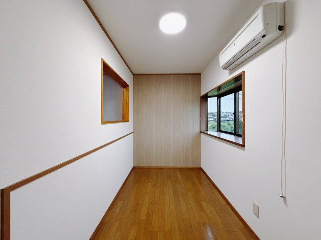 ■フリースペース｜エアコンもついていますので、趣味を楽しむお部屋としても使用できます♪