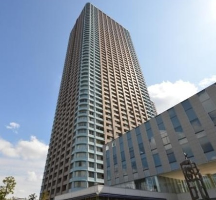 センチュリーパークタワーの外観