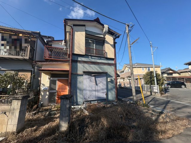 南東角地で陽当り良好！市街化調整区域ですが、どなたでも再建築可能です！当社無料の間取り作成も承ります！荻島小学校まで徒歩約4分(270ｍ)、お子様の通学に安心！お気軽にお問い合わせください！