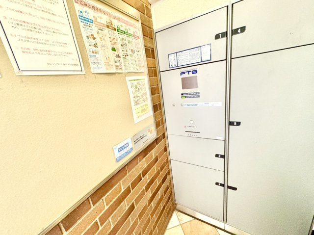 宅配ボックスがついているので、再配達の手間を減らせます