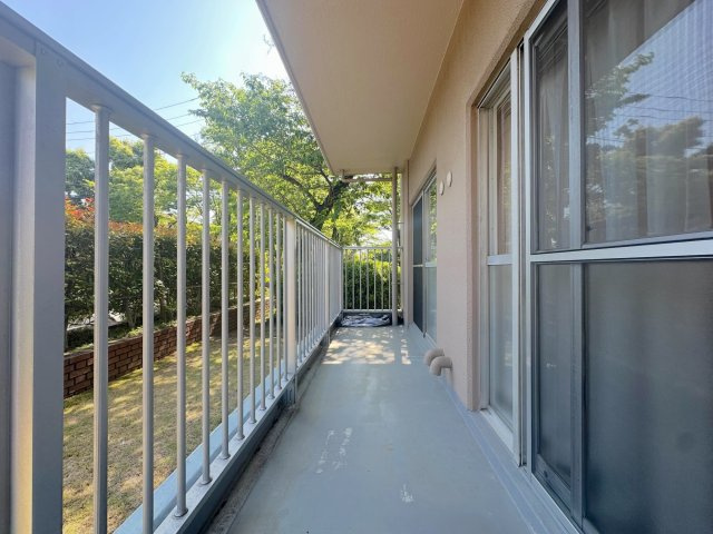 陽当たり良好なバルコニーです