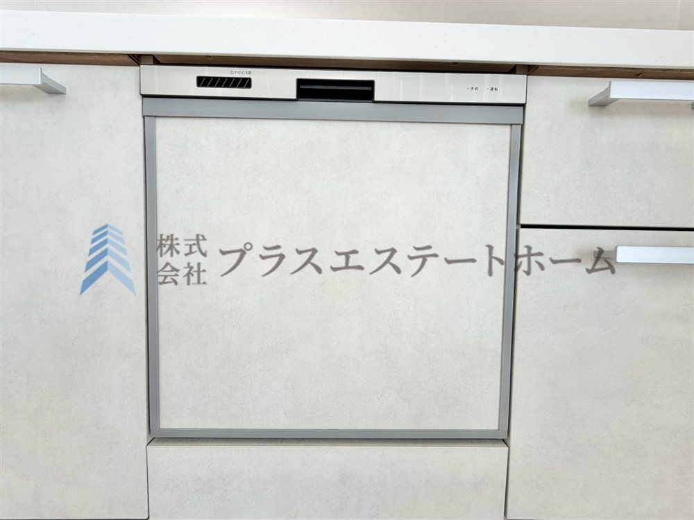 食器の洗い上げから乾燥まで仕上げてくれます♪お皿の拭き上げ作業の必要がなく、家事の時短に繋がります♪