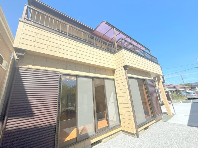 東武東上線「上福岡」駅徒歩14分！50坪以上の広々とした土地となっております。近隣に商業施設が多数あり過ごしやすい住環境となっております。