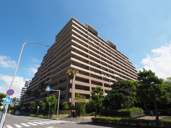 コスモ新浦安東京ベイの外観