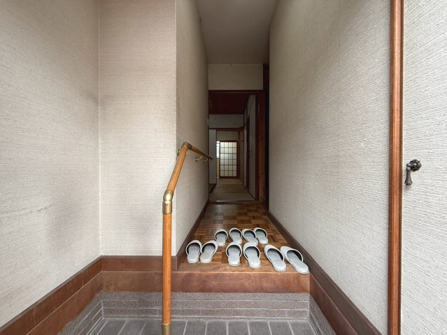 玄関：リフォームをお楽しみいただけます♪