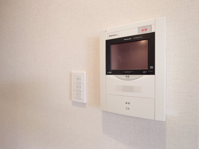 【防犯】TVモニター付きインターホン、防犯にも安心です♪