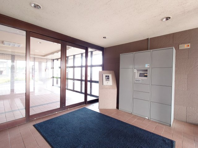 【オートロックエントランス】管理人在中！宅配ロッカー完備♪