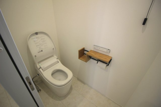 閑静な住宅街に立地しており、静かに落ち着いて暮らせます。