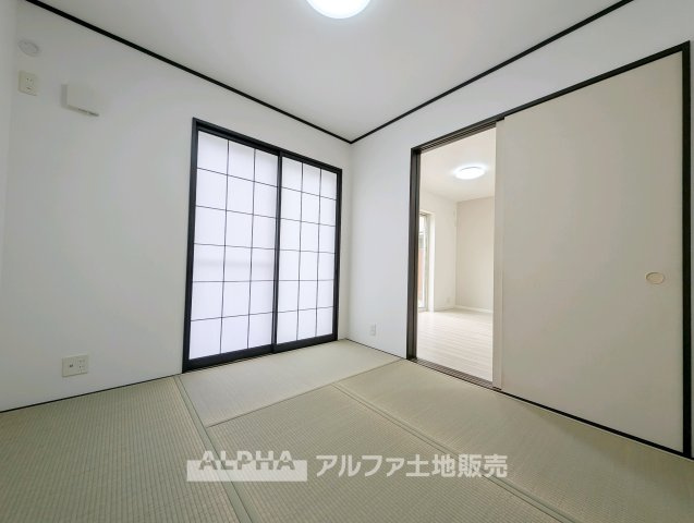 日本らしい落ち着いた雰囲気の和室です