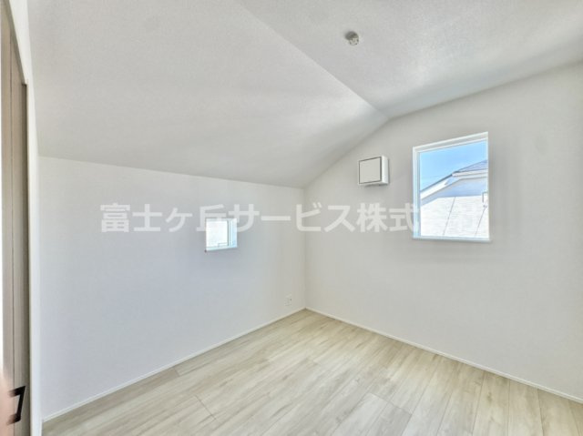 きれいな洋室です