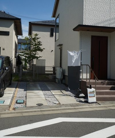 カースペース1台分あり