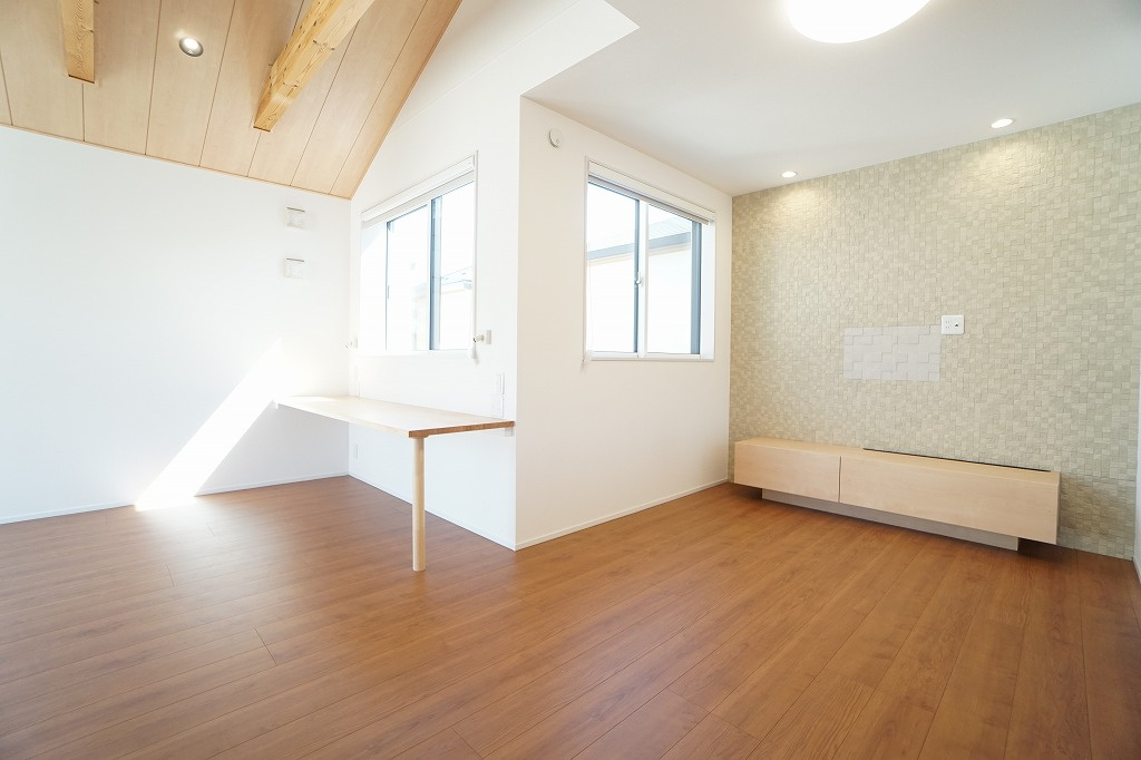 明るく陽当たりの良いリビング！