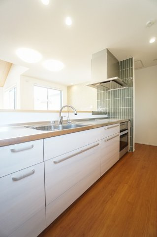 開放感のあるオープンカウンターキッチン