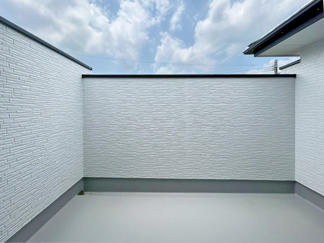 用途多様なバルコニーです。（施工例）
