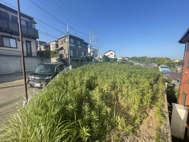 陽当たり、風通し良好の場所に位置しています。