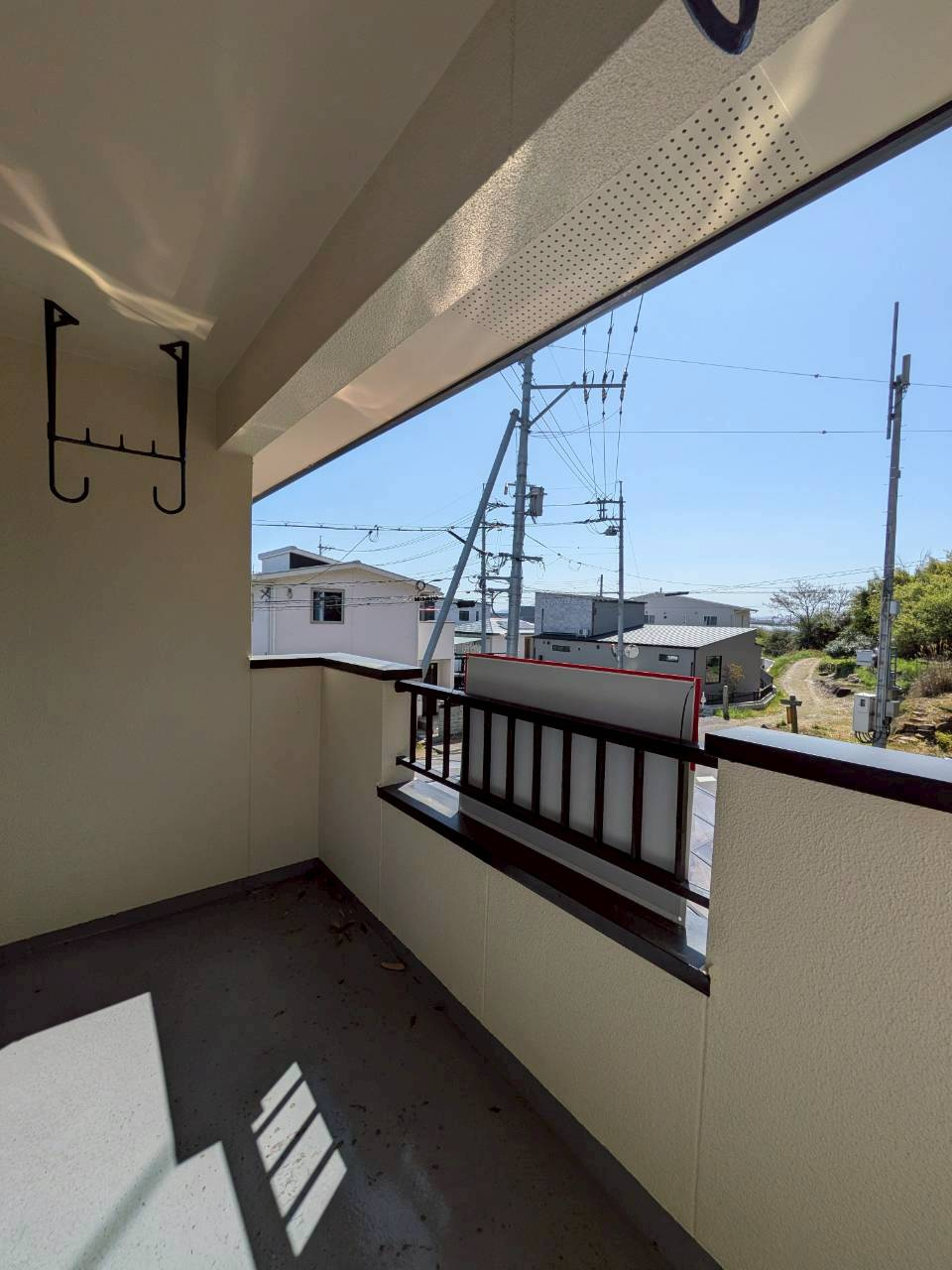 南向きのバルコニーで日当たり良好につき　洗濯物も良く乾きますね