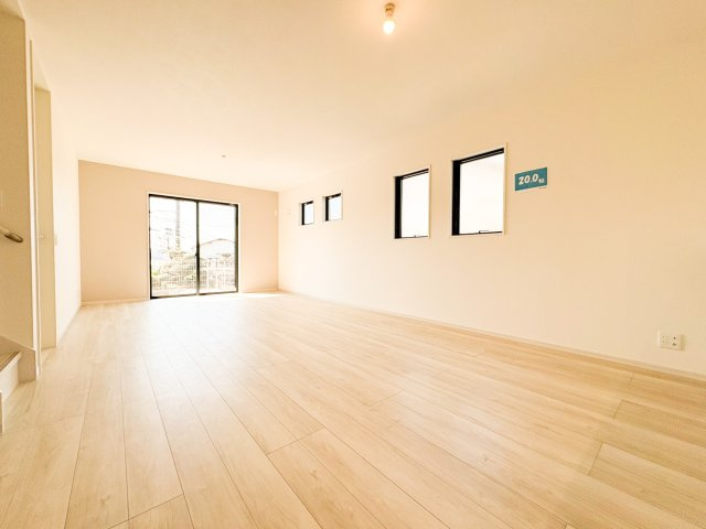 リビングダイニング　約20.0帖