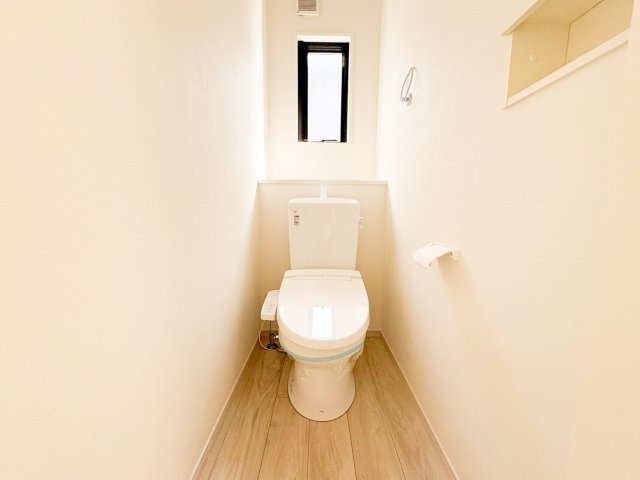 温水シャワートイレ