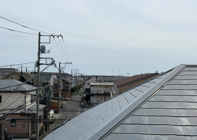 眺望を気にして物件を探す場合、前面に建物が建っていないか現地で確認しましょう！前面に建物があると景色はもちろん、日当たりや風通しにも影響が出てきます。住んだ時のことを想像しながら現地見学をしましょう。