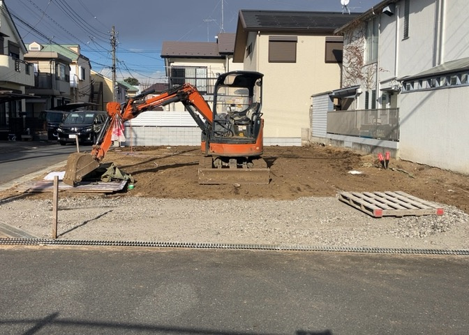 人が暮らすうえで日光は大切な要素となります。日当たりの良さは譲れないポイントですね。併せて近くに大きな建築物の建築予定がないか、あるいはそれが可能な土地が近くにないか事前に確認することもお勧めします。