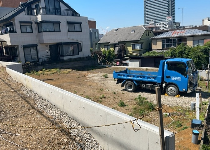 土地探しをしていると都市計画区域という言葉を目にすると思います。法律によって、都道府県知事や国土交通大臣が指定するエリアのことを指しており、都市計画区域は市街化区域と市街化調整区域に分けられています。