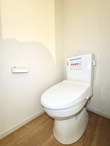 清潔感とうれしい機能性を兼ね備えた、使いやすいシャワートイレ