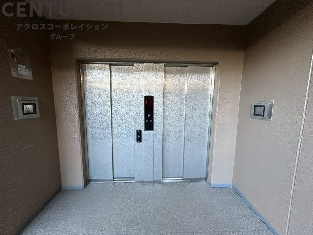 エレベーター2基付き