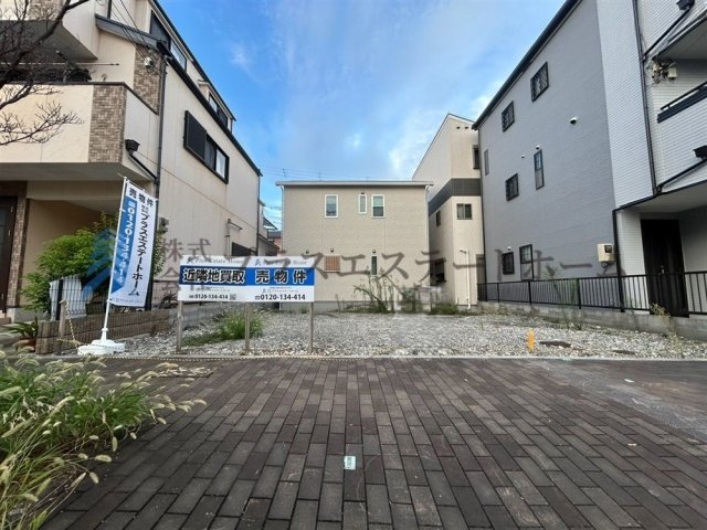 〇南西向きの整形地♪現状更地です♪　〇前面道路広々幅員約13.0ｍ♪