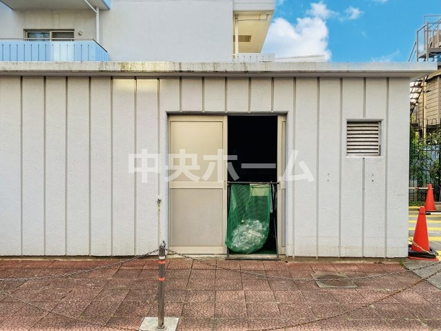ゴミ出し場