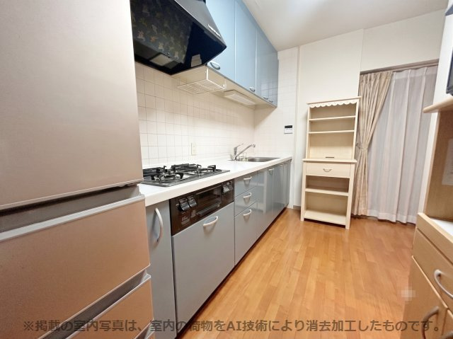※掲載の室内写真は、室内の荷物をAI技術により消去加工したものです。実際の状況とは異なります。家具や小物の配置など、生活イメージの参考としてご覧ください。