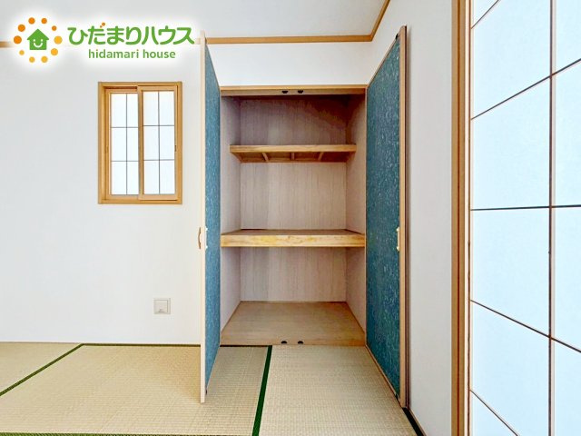 収納スペースが広いため、布団や季節家電など大型のものを収納できますね
