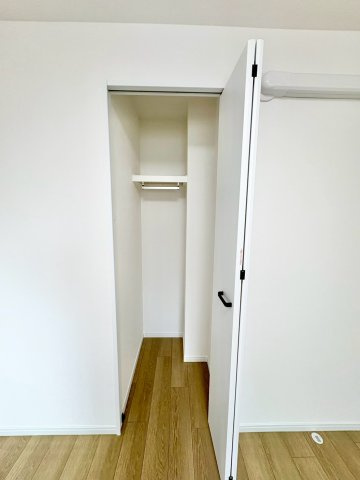 収納付きで、お部屋がすっきり片付きます。