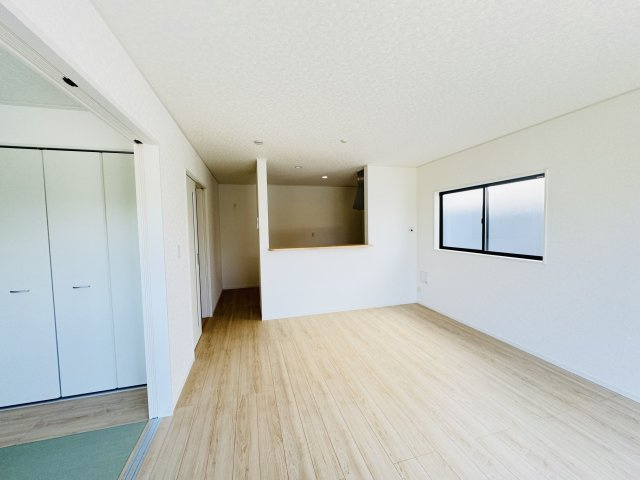 伊勢崎市境米岡第3　クレイドルガーデン　