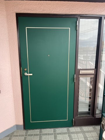 シンプルで使いやすい玄関です