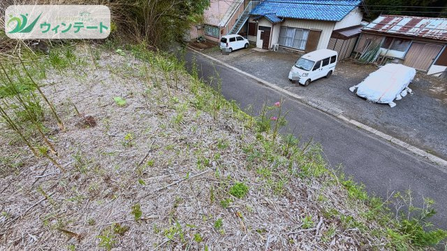 傾斜地の特性を活かした、陽当たり良好な住環境です♪ぜひ現地でご体感ください
